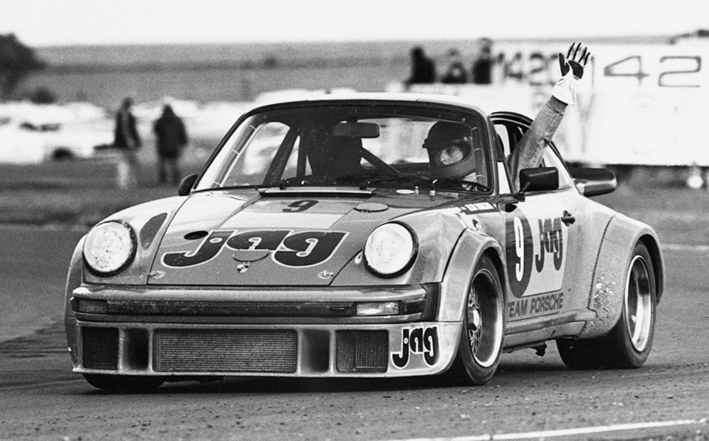 934-Porsche-thumb-jpg-864755d489e2ede168