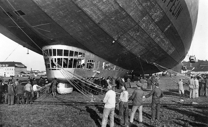 20 dólares y 5 dólares de las Islas Cook. Isabel II. Islas Cook. Mayer's Mint. 2017. 100 años de la muerte del conde Zeppelin. Graf-zeppelin