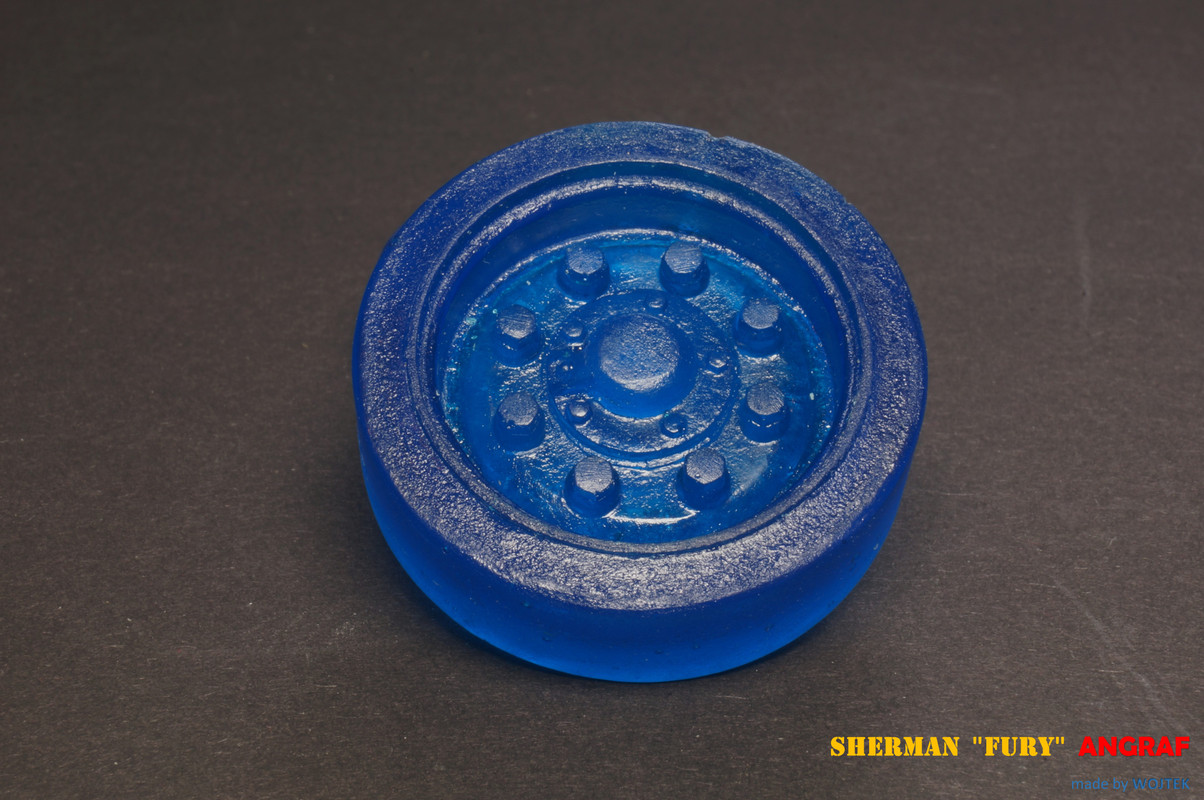 M4A3E8 SHERMAN  FURY 132