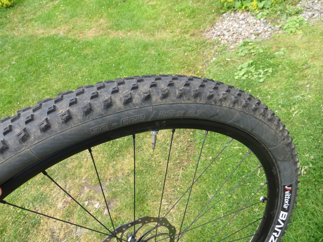 Tubeless tyre fitted