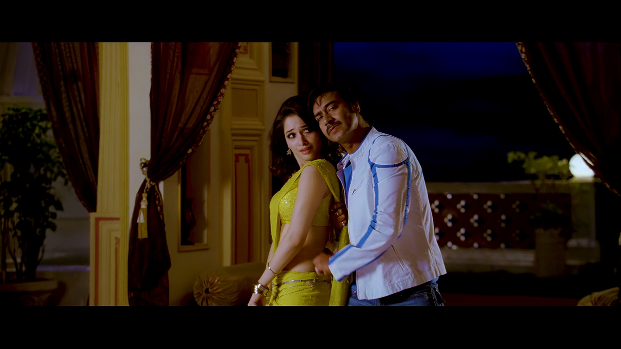 [Image: Tamanna-Hot-Song-From-Himmatwala-Taki-O-...-21-53.jpg]