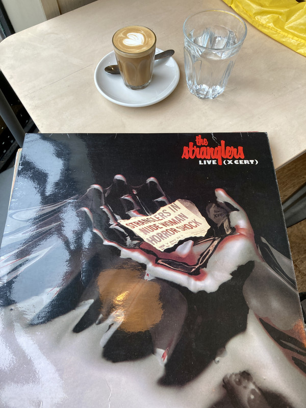 D3A6B063-9020-4B66-9EEA-228875B69494