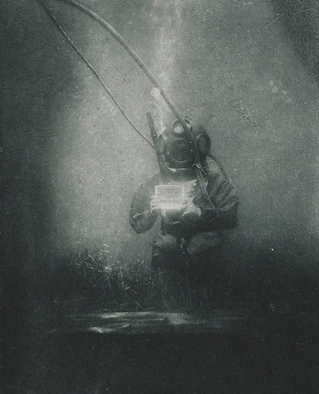 First-underwater-hphotograph-ever-1893