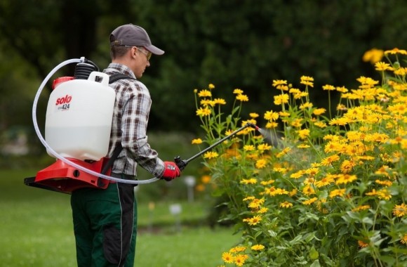 Battery-Powered-Power-Sprayer-3.jpg