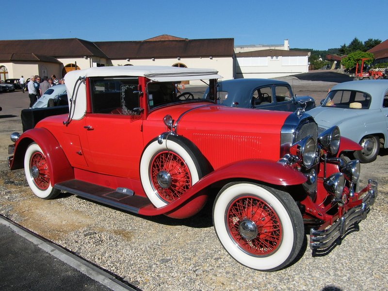 red-vintage-car-1376307-1280.jpg