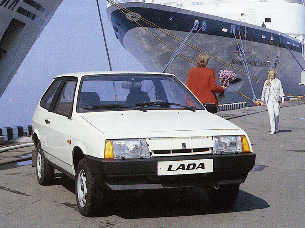 VAZ_2108_Hatchback 3 door_1984 (2)