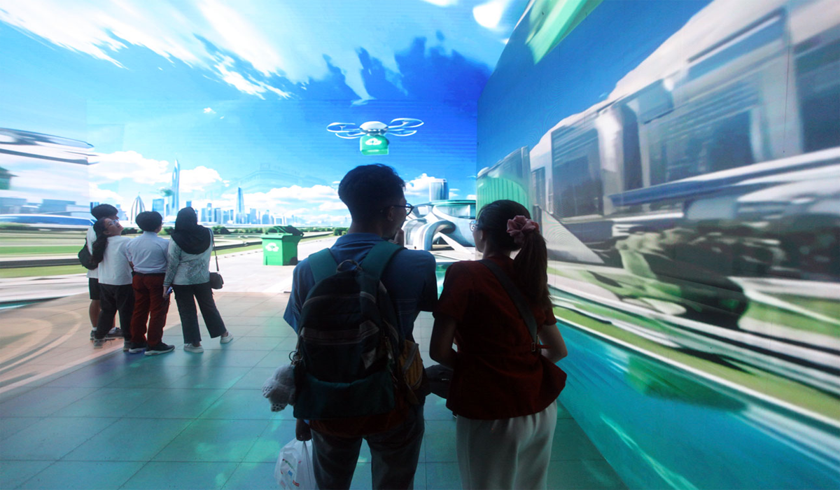 Melihat Masa Depan Jakarta Dari Immersive Room di Jakarta Fair 2025