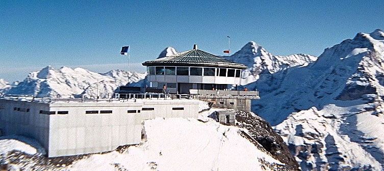 CATHERINE-SCHELL-PIZ-GLORIA-FOTOR.jpg