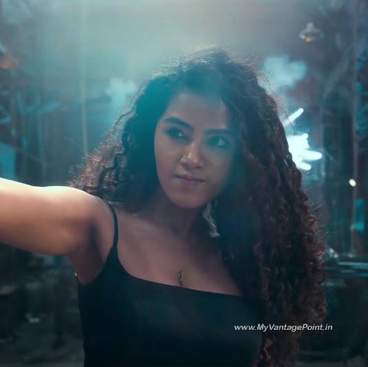 70-Anupama-Parameswaran-as-Lilly-Joseph-in-the-movie-Tillu-Square-2024
