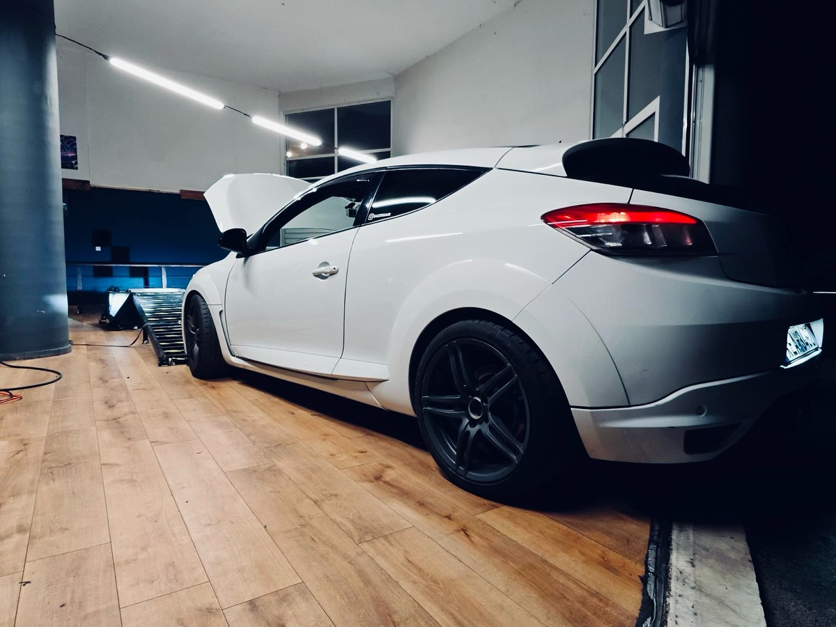 Megane 2.0T TD04L turbo setup