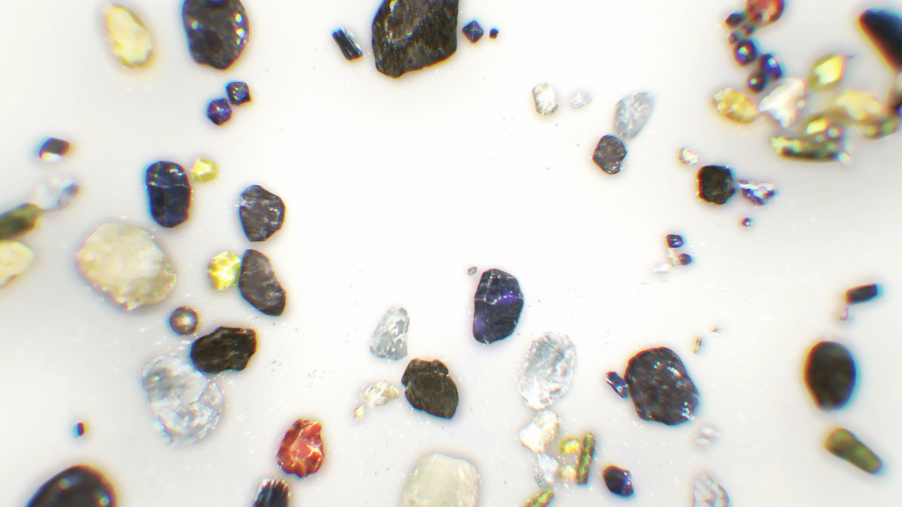 cap_[SubsPlease] Ruri no Houseki - 04 (1080p) [53C196F8]_00_05_25_04