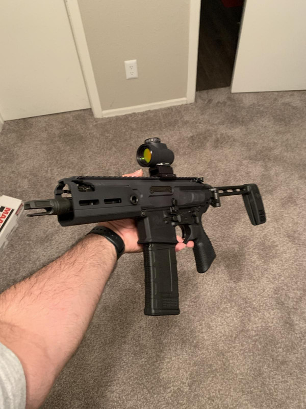 5DCF320A-3545-46B7-90A0-61F37D13A0D7