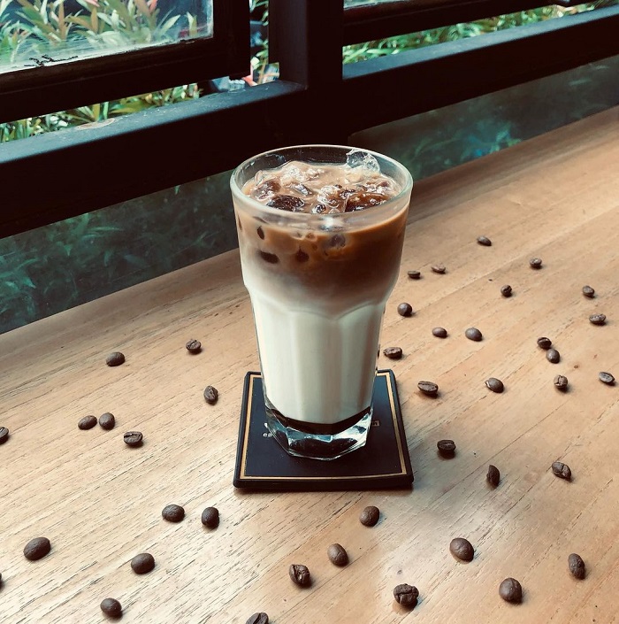 Kopi Susu Gula Aren di JAG'S Kitchen