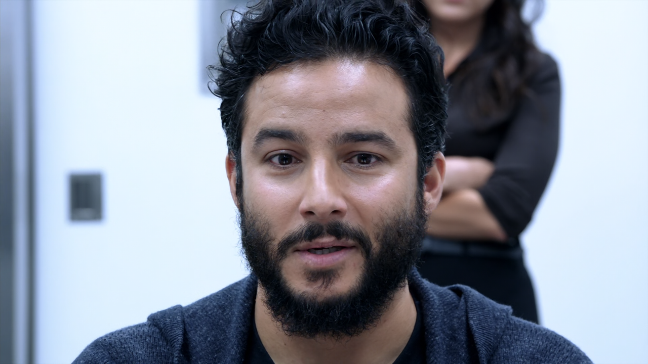 Blindspot.S02E07.Resolves.Eleven.Myths.1080p.10bit.BluRay.AAC5.1.HEVC-Vyndros.mkv_snapshot_09.38_[20