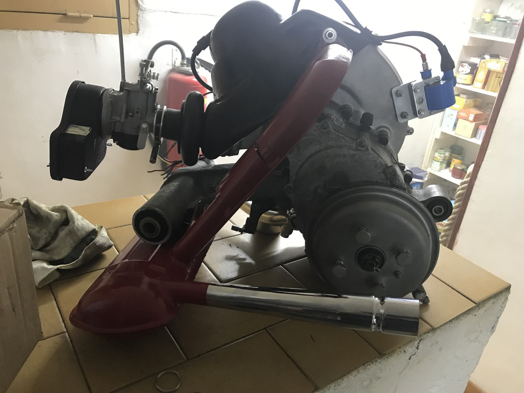 CDD23BEB-2222-4548-B684-D354CE188836