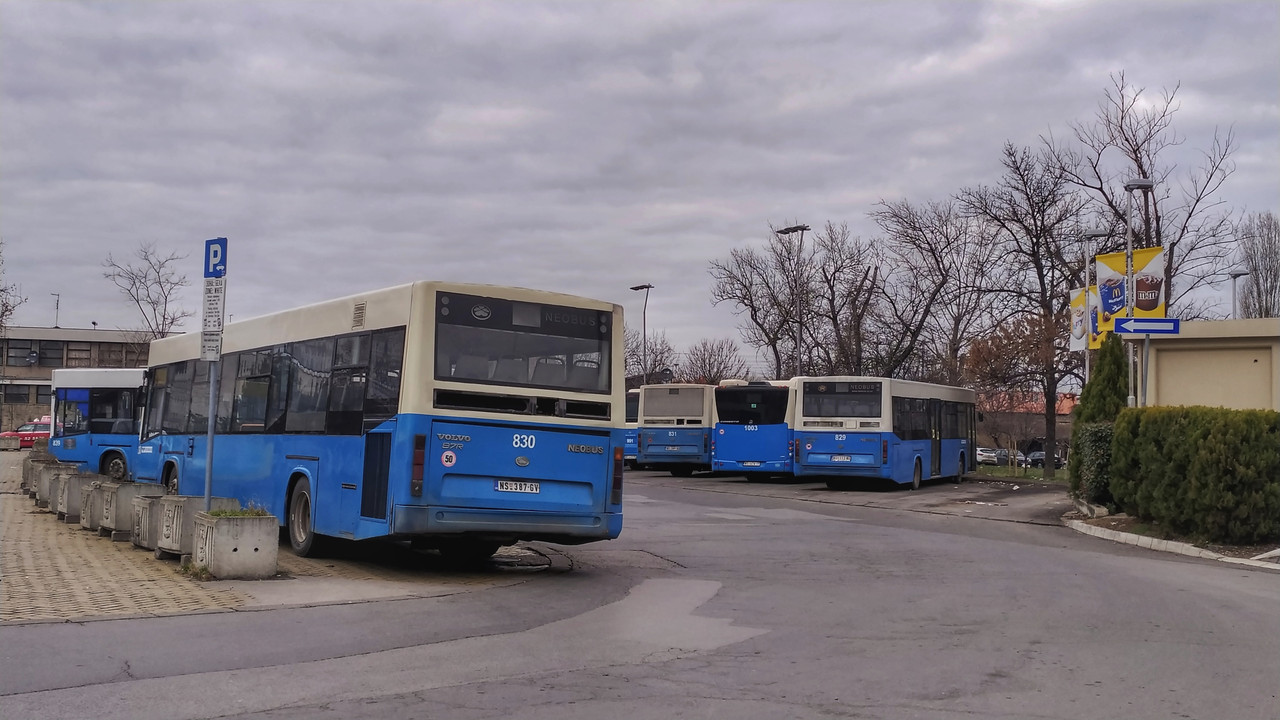 Volvo B7R LE / Neobus 501G (2005) #839, #830, #829, #831