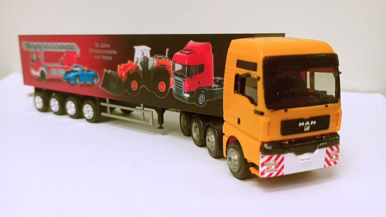 Mach (3716)