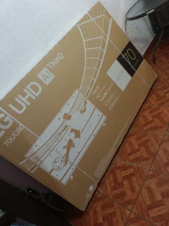 Elektra: Pantalla UHD LG 70