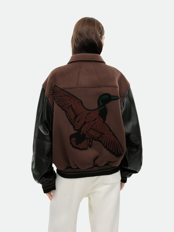 4_DUCKVARSITYJACKETBROWN_RHFW24JA01073_1427