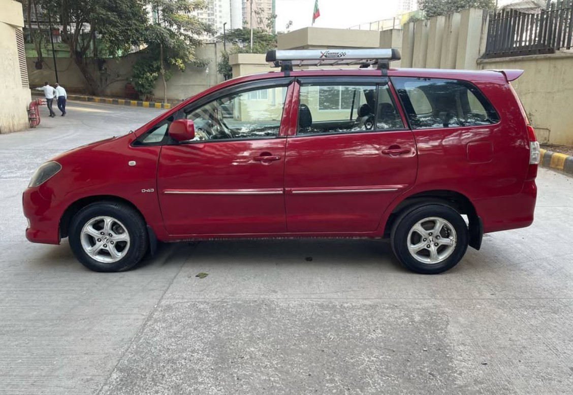 Toyota Innova G