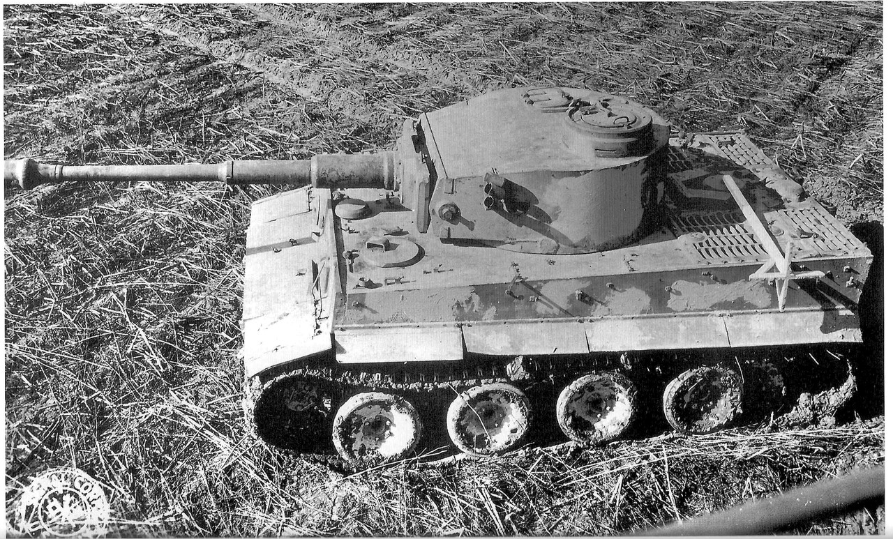 Tiger I (1) Ground Power 2001-02091