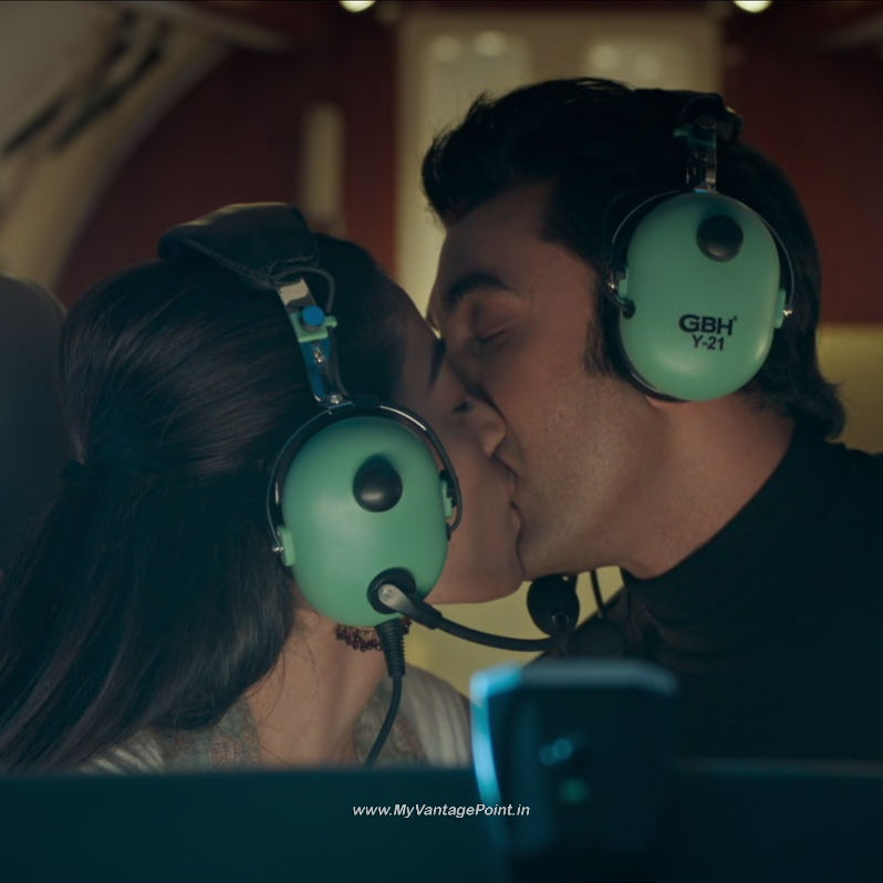 15-Rashmika-Mandanna-Hot-in-Animal-Movie-with-Ranbir-Kapoor