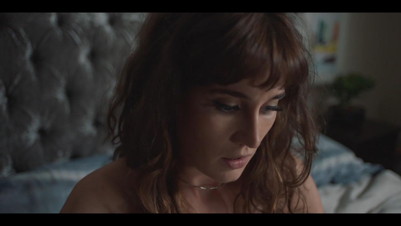 2023-04-08_21_35_BBC1_Casualty_37x26_Welcome-to-the-Warzone.mp4_snapshot_00.11.49.137