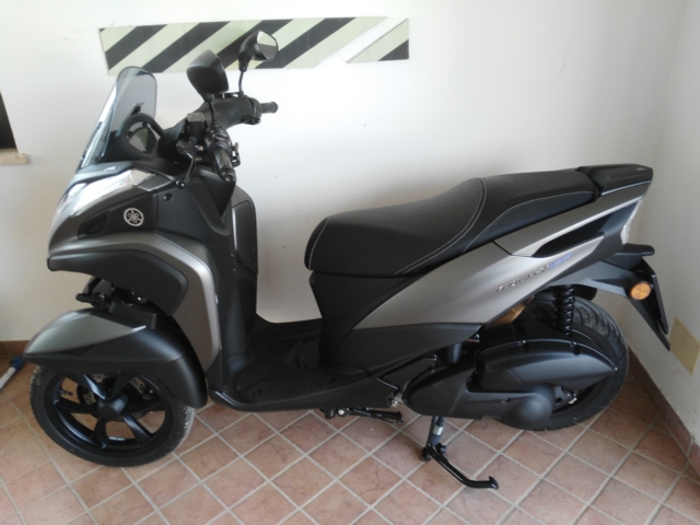 Modern Vespa : My new scooter