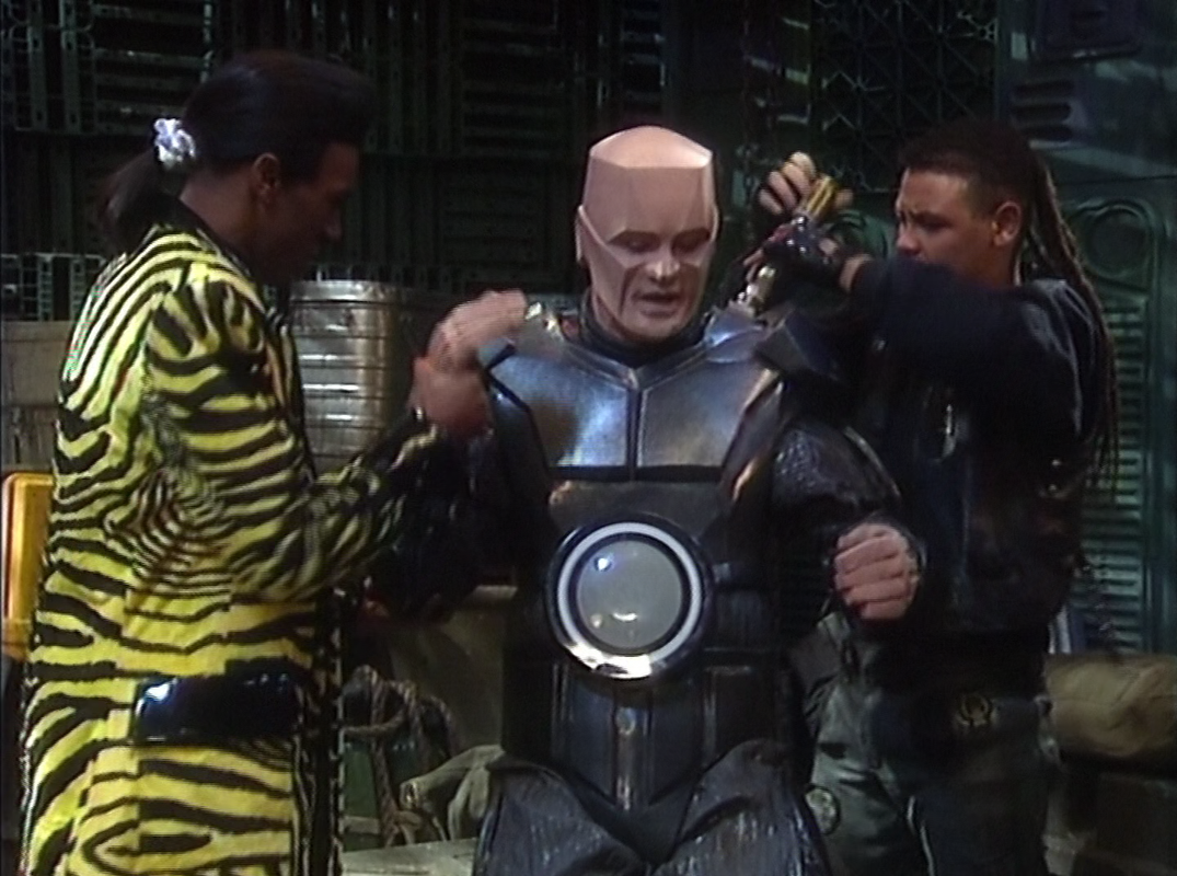 Red.Dwarf.S05E03.Terrorform.1080p.FLAC.2.0.AVC.REMUX-FraMeSToR[SS]15