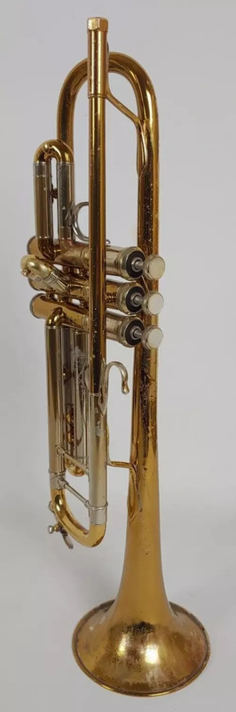 Bach 1973 Stradivarius 37 Trumpet sn 69098 (15)