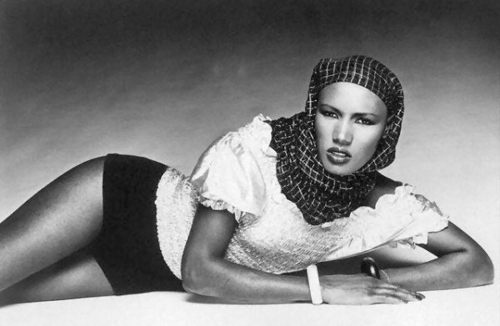 http://userserve-ak.last.fm/serve/500/3020324/Grace+Jones+gracejones.jpg