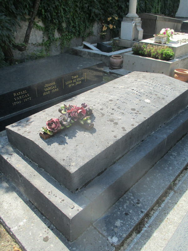 Tombe-Anatole-France