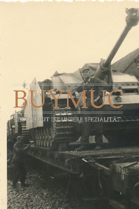 1943,Panzersturmgesch.,Abt.115,Verladen a.d.Bahnhof in Böblingen