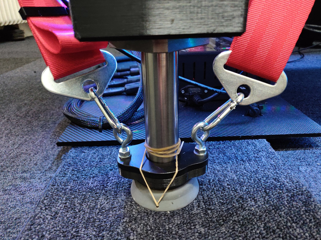Passive Seat Belt Tensioner 2.0 for the SFX 100 RaceDepartment