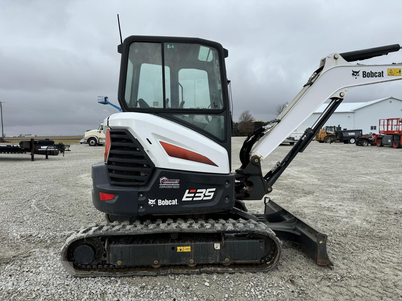 Vehicle thumbnail 15