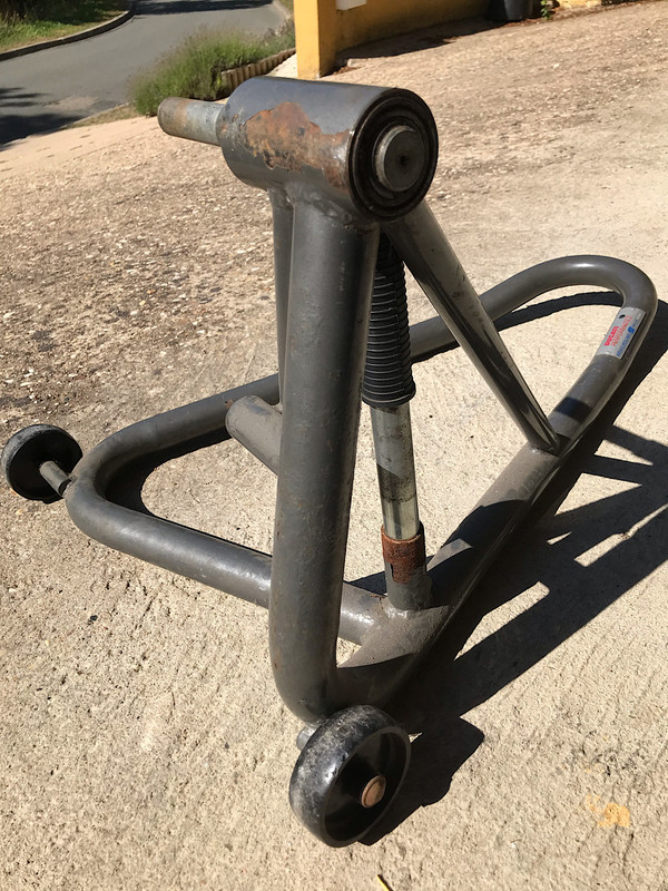 DB1D68BA-1EC9-44FA-9173-8C655CBFCCA6