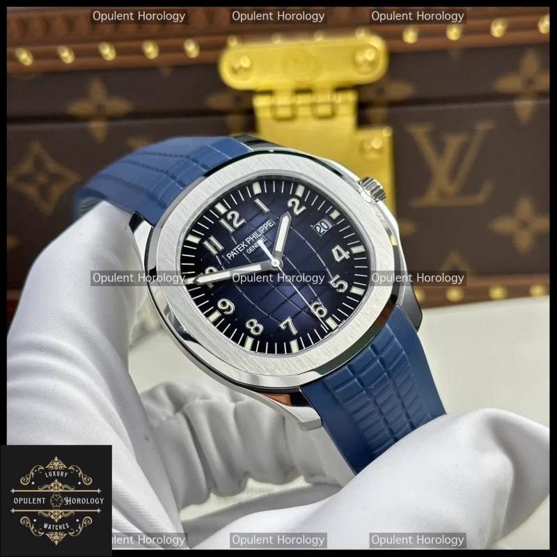 Patek Philippe Aquanaut 5168G Replica Blue Dial 42.2mm Steel Caliber 324SC
