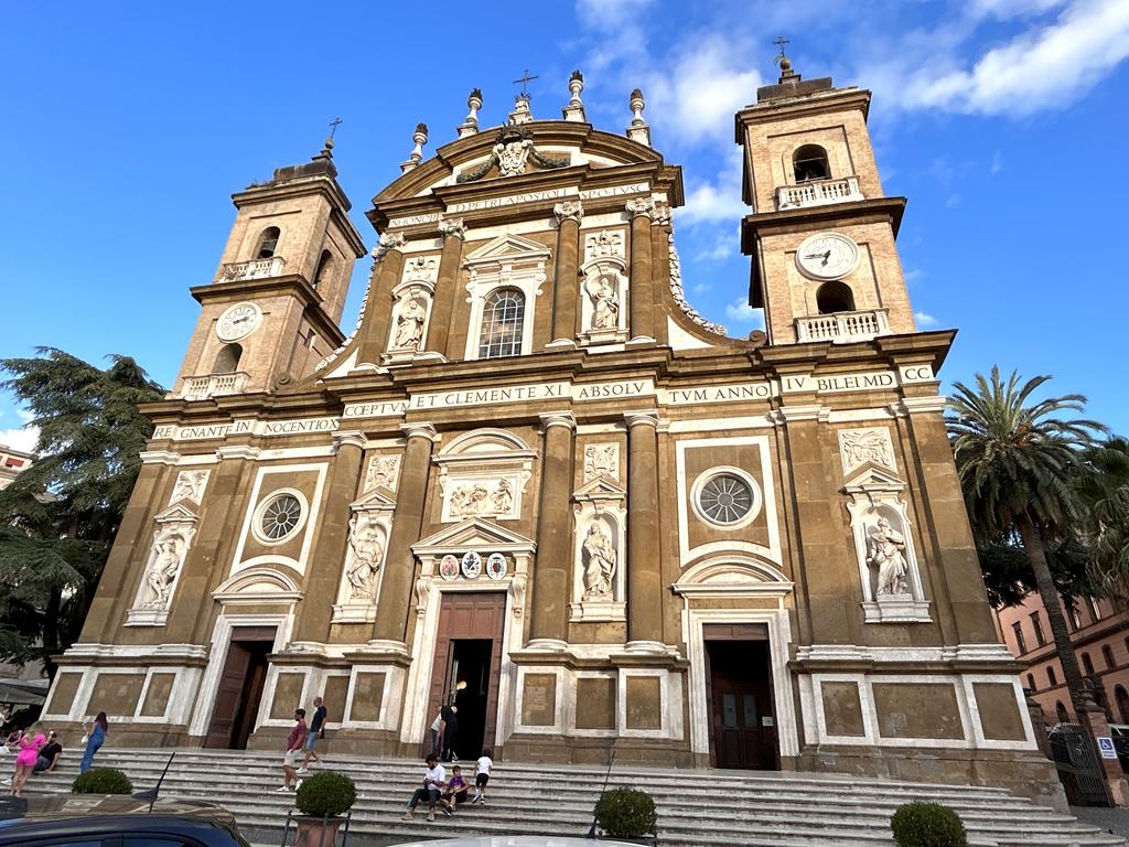 Жаркий сентябрь на побережье Тирренского моря.