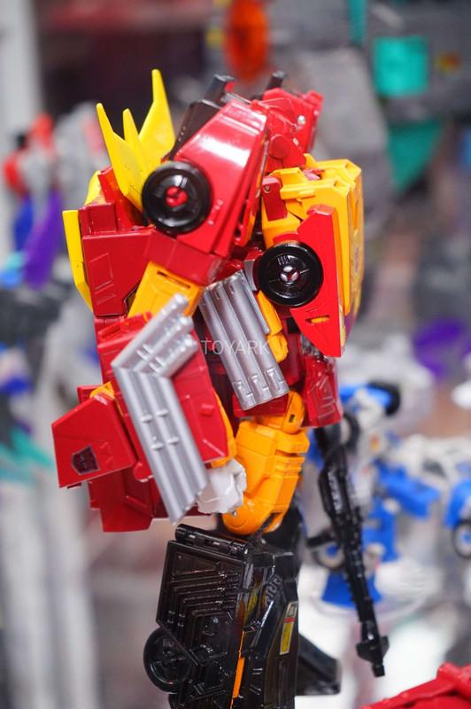 SDCC-2017-Transformers-Hasbro-Thurs-021
