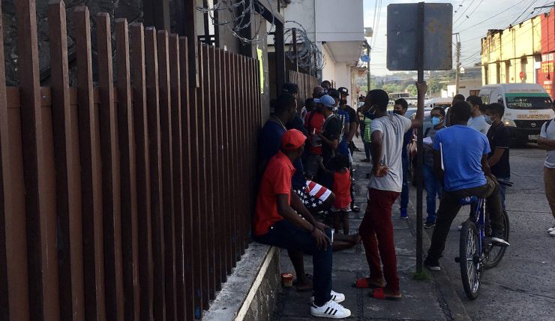 Mueven-a-migrantes-cubanos-de-Tapachula-a-otras-comunidades-fronterizas-para-obtener-visas-Cuba-Impa