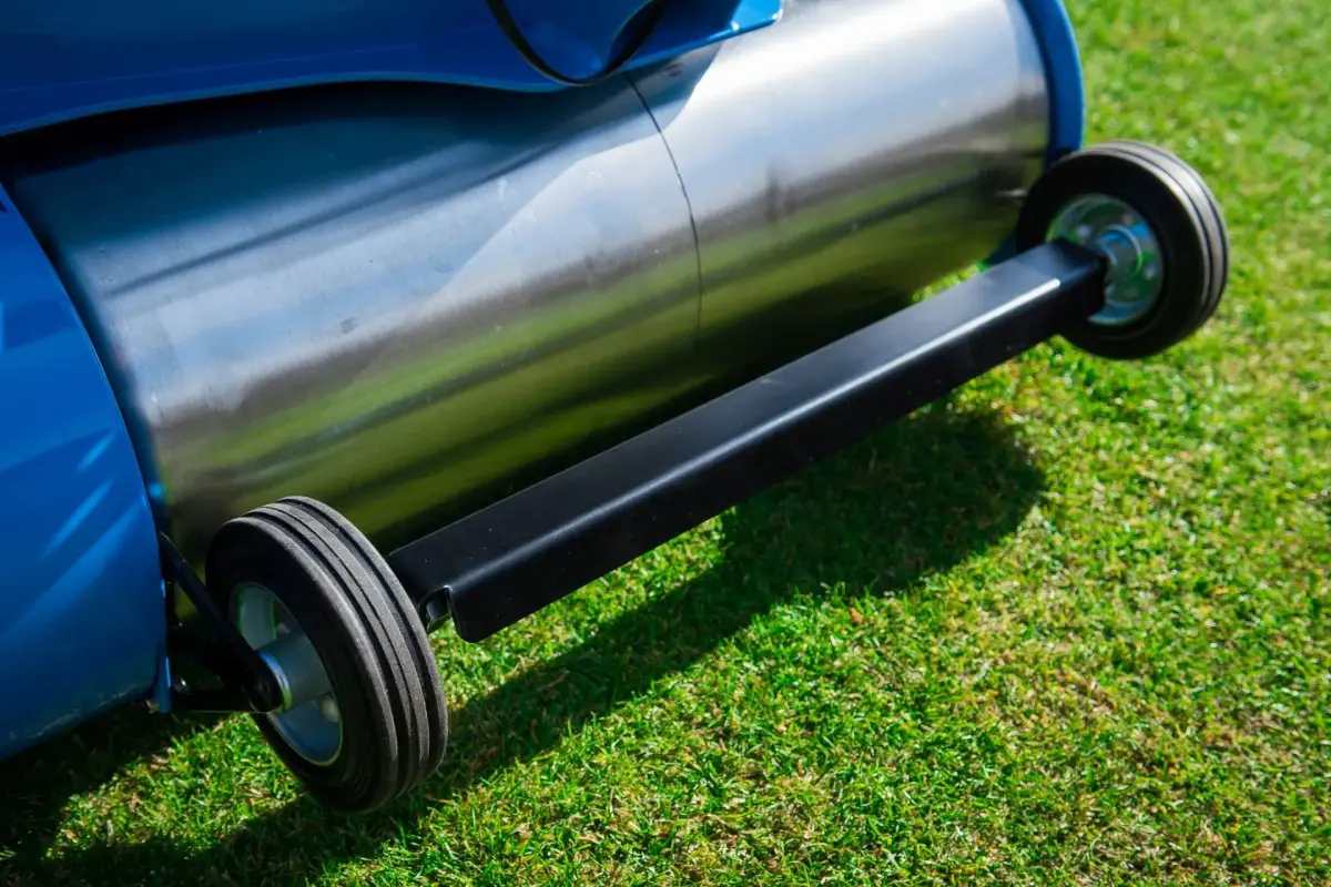 B7CB98E9-9F7D-4725-B7C6-1B73EA12ADBC