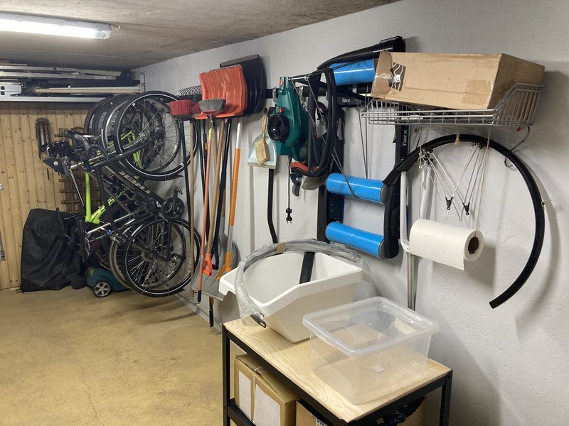 FE7427D5-93A1-460F-A23E-828DE2AEF17A