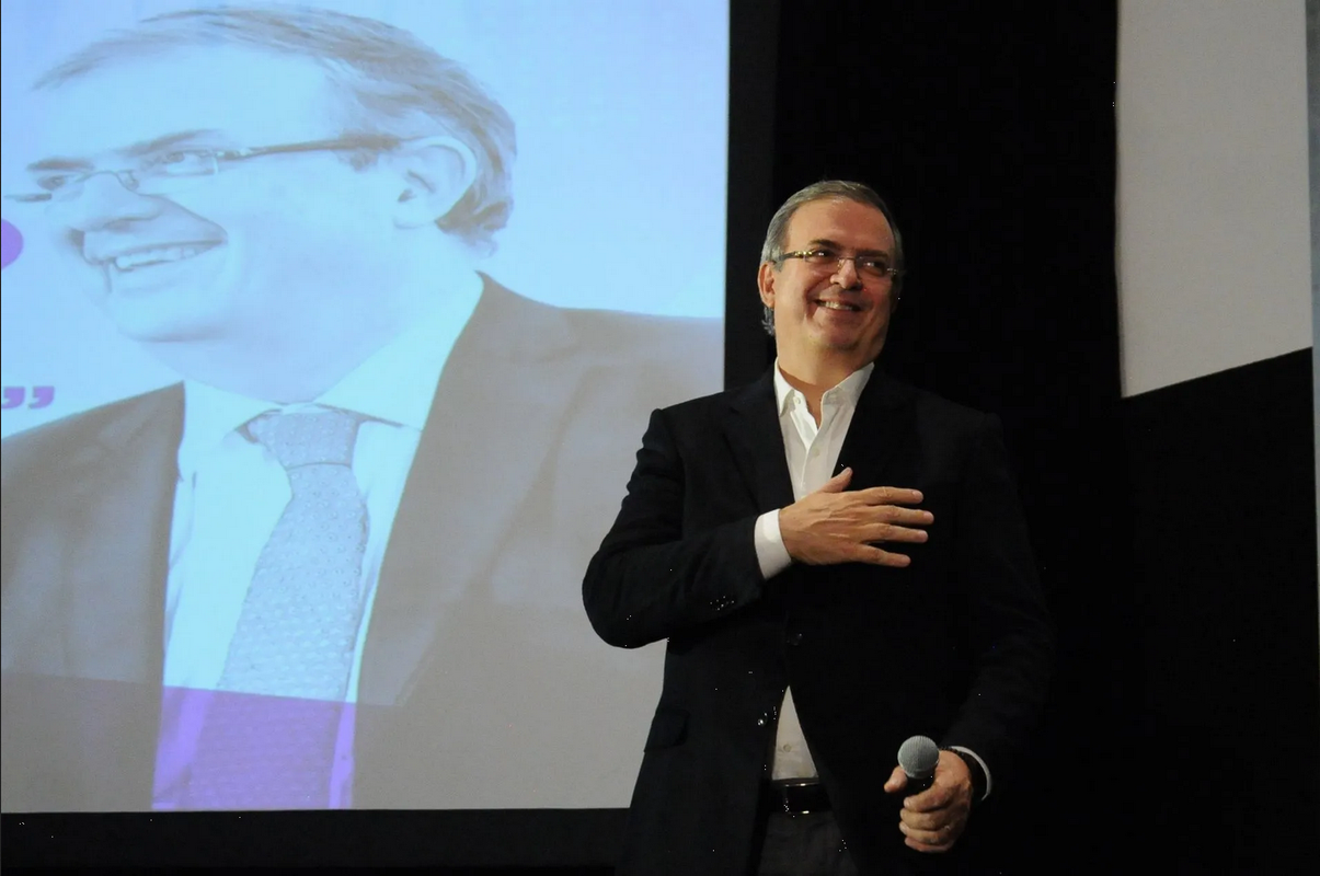 ¿Cómo afectaría la posible salida de Marcelo Ebrard de Morena en el Congreso?
