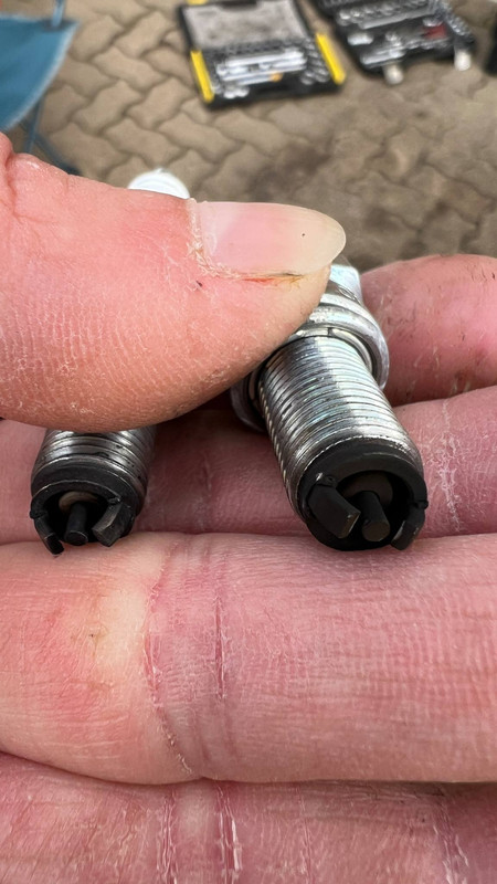 aae0f115-1e25-410a-aebd-0b5a118feb1c (1)