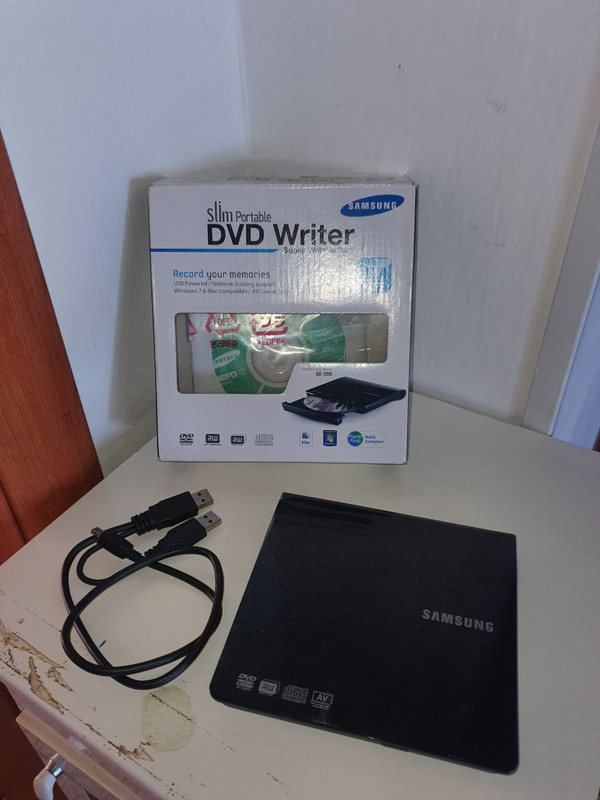 photo_5929292083040993948_y