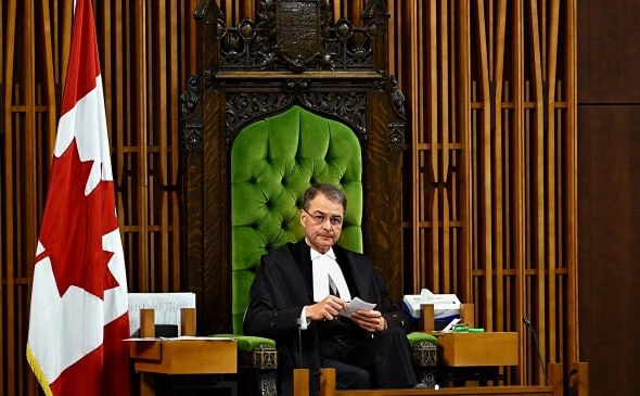 Kaip okrainos naciai nuvertė dar vieną vakaroidinį politiką