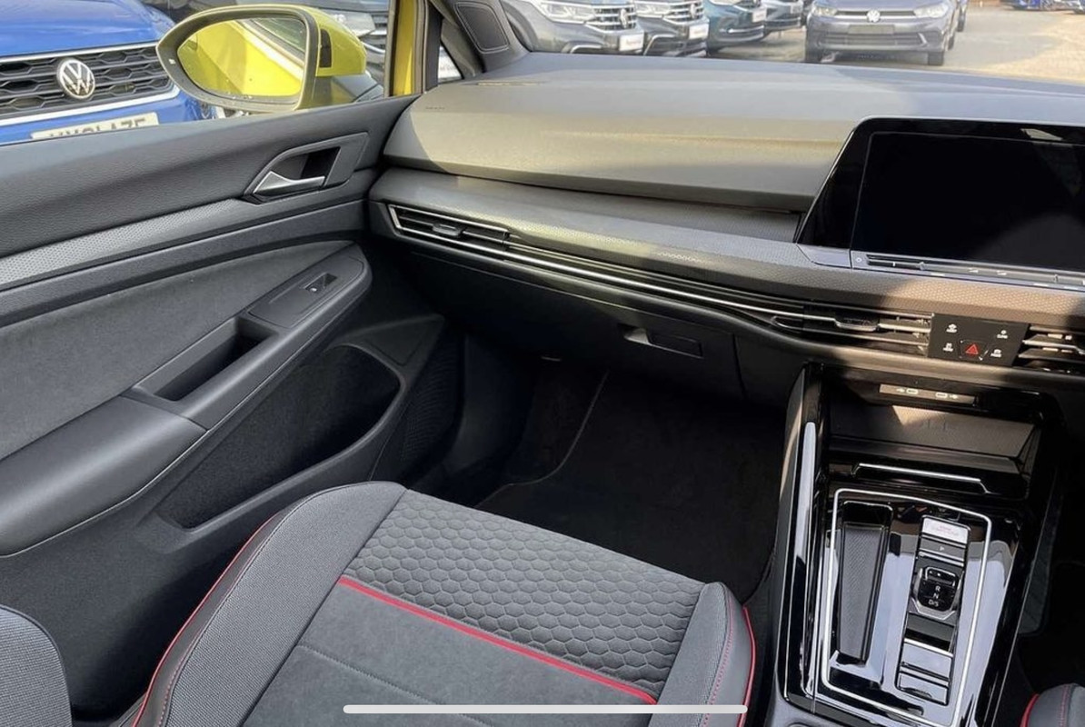 4D2C82DF-7323-465B-905B-F334B33A7A9C