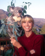 Olivia-Newton-Johnon-mc17