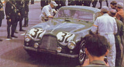 24 HEURES DU MANS YEAR BY YEAR PART ONE 1923-1969 - Page 28 52lm32-DB2-Peter-C-T-Clark-Mike-Keen-5