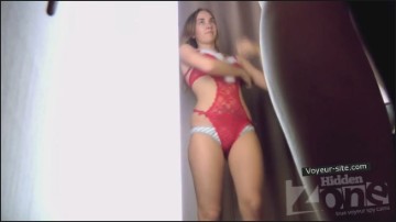 [Image: Voyeur30595153154.jpg]